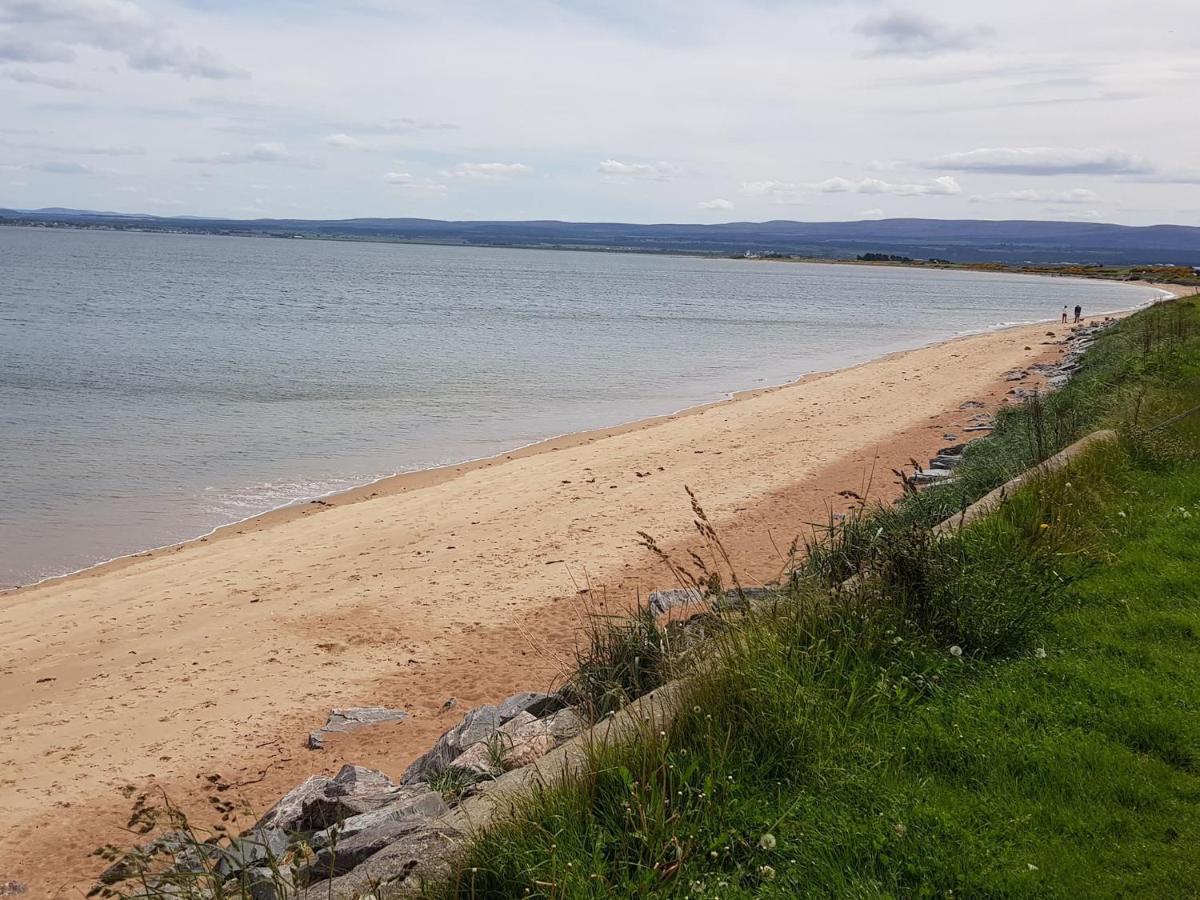 Pleasant Point Holiday Cottages Rosemarkie ภายนอก รูปภาพ